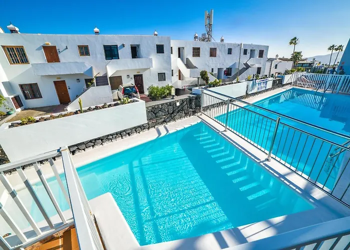 Precioso Con Piscina * Tías