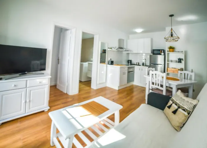 Precioso Con Piscina * Tias